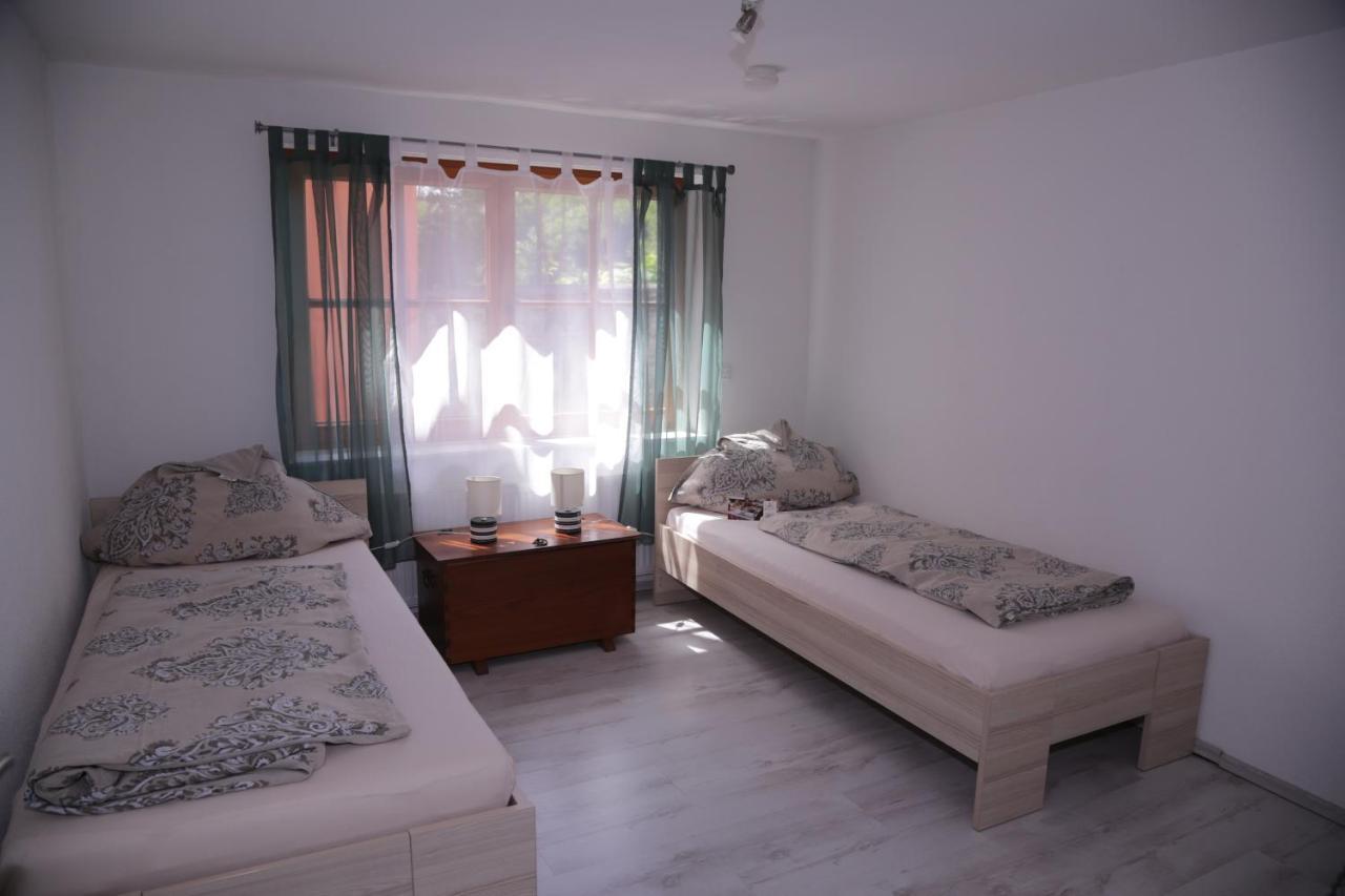 Haus Aissa Appartement Kandern Buitenkant foto